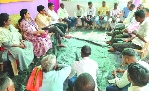 कोडेलोहा आदिवासींनी मतदानावरील बहिष्कार मागे घेण्यासाठी केलेला प्रयत्न अयशस्वी